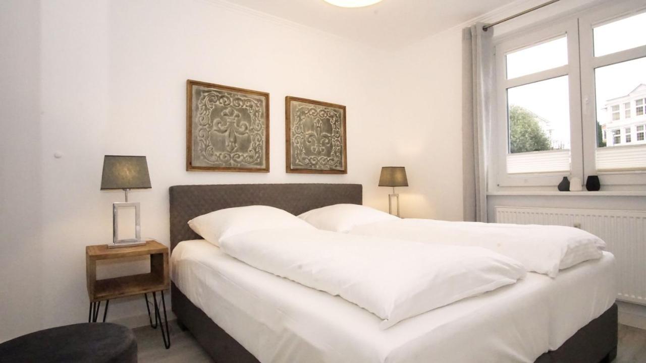 Terrasse, Gratis Nutzung Vom Ahoi Erlebnisbad Und Sauna In Sellin - Meeresblick Fewo 77 Goehren  Exterior photo