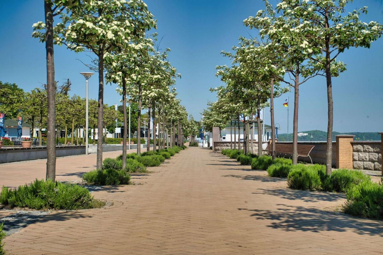 Terrasse, Gratis Nutzung Vom Ahoi Erlebnisbad Und Sauna In Sellin - Meeresblick Fewo 77 Goehren  Exterior photo