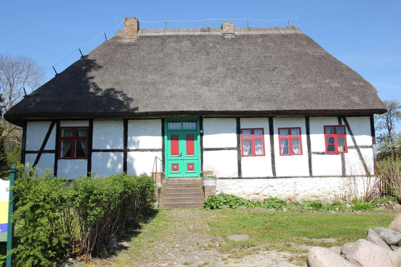 Terrasse, Gratis Nutzung Vom Ahoi Erlebnisbad Und Sauna In Sellin - Meeresblick Fewo 77 Goehren  Exterior photo