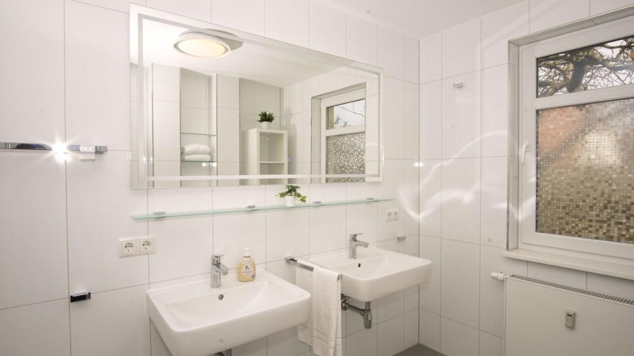 Terrasse, Gratis Nutzung Vom Ahoi Erlebnisbad Und Sauna In Sellin - Meeresblick Fewo 77 Goehren  Exterior photo