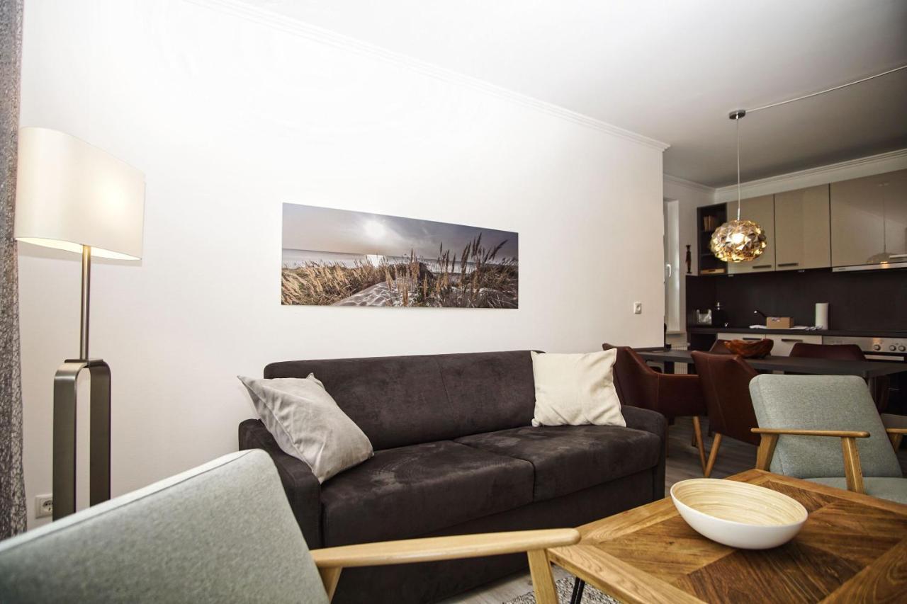 Terrasse, Gratis Nutzung Vom Ahoi Erlebnisbad Und Sauna In Sellin - Meeresblick Fewo 77 Goehren  Exterior photo